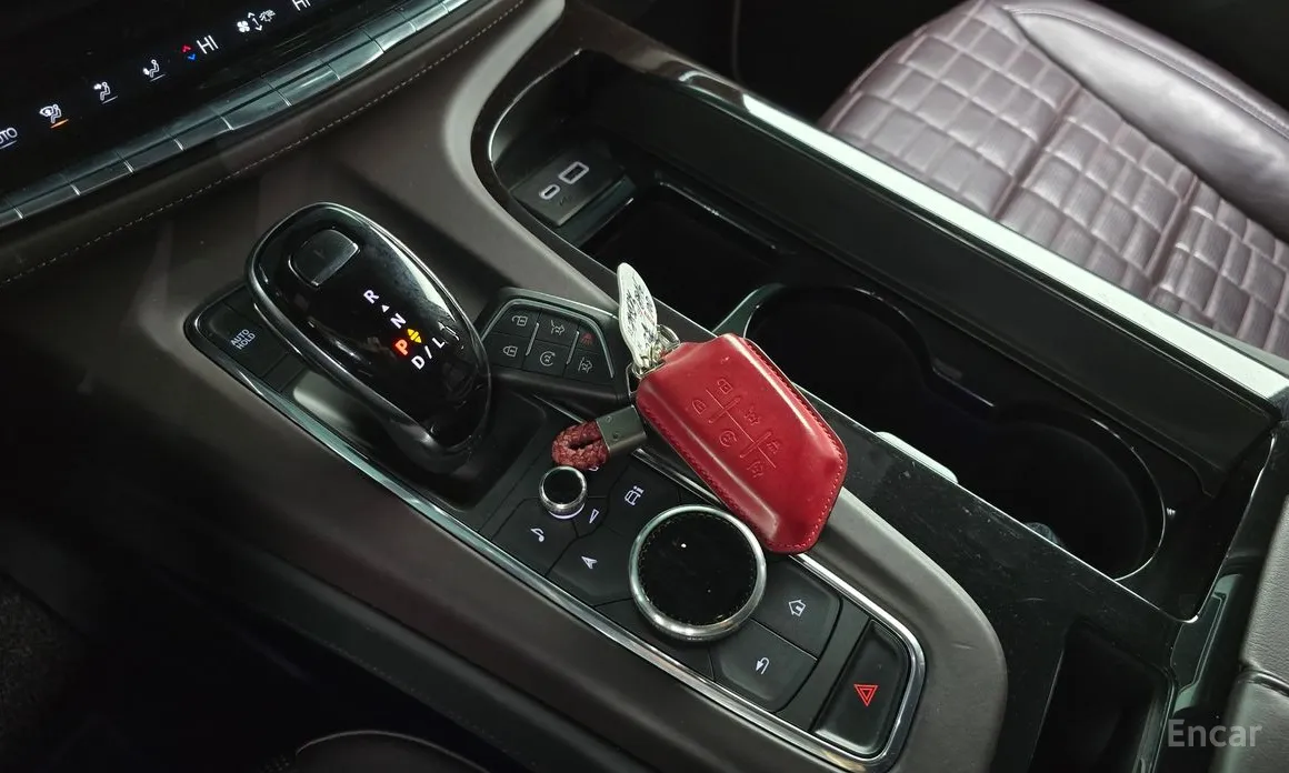 Фото 9 - Cadillac Escalade