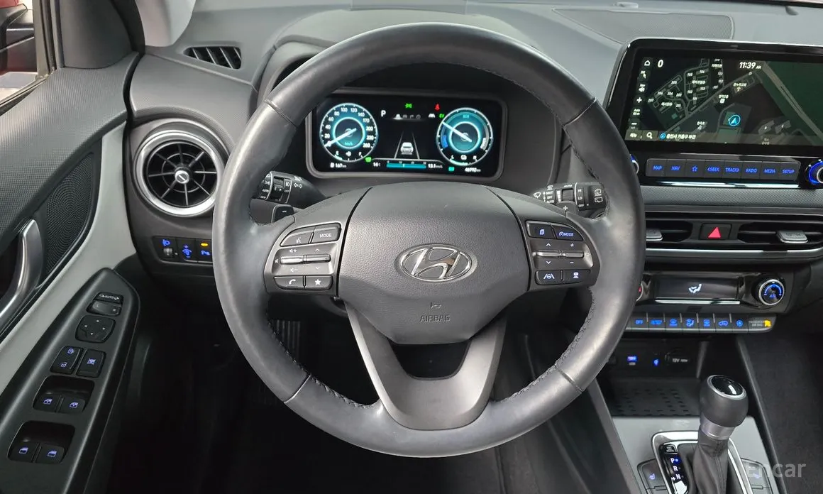 Фото 13 - Hyundai Kona