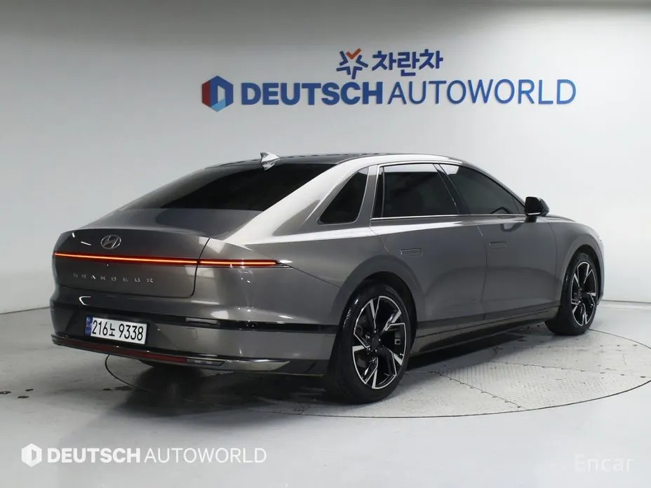 Фото 2 - Hyundai Grandeur