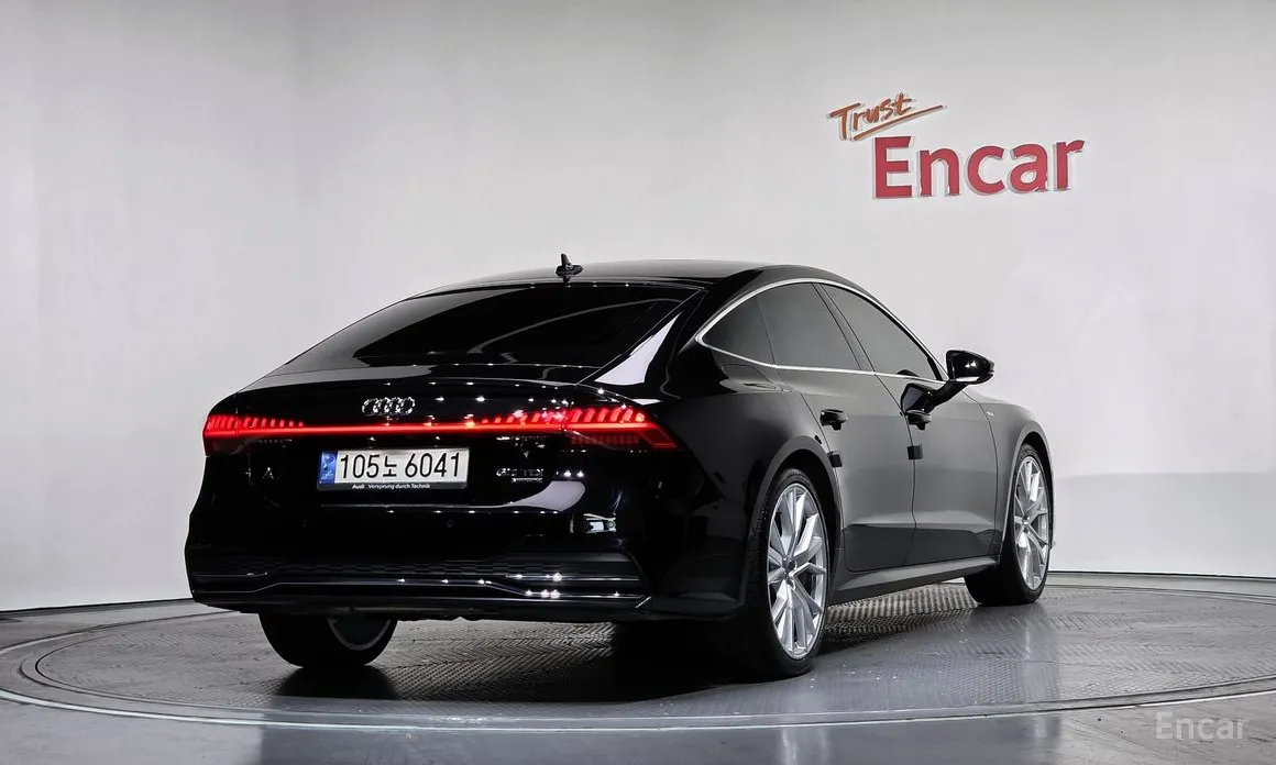 Фото 2 - Audi A7