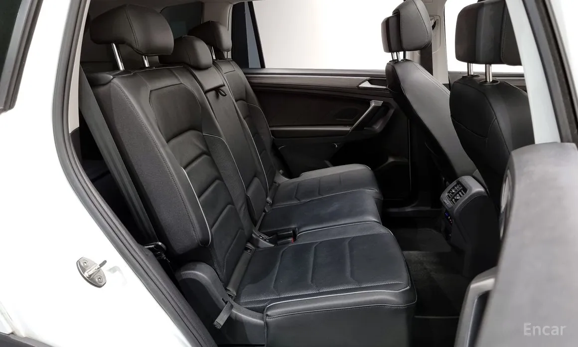 Фото 12 - Volkswagen Tiguan