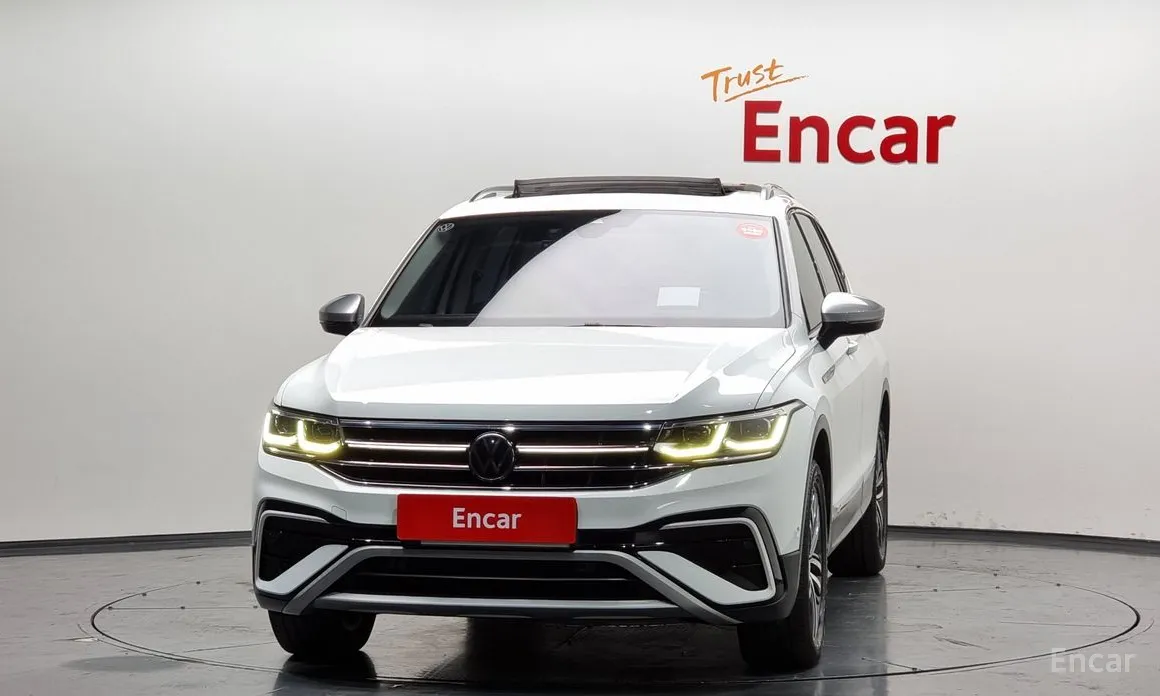 Фото 3 - Volkswagen Tiguan