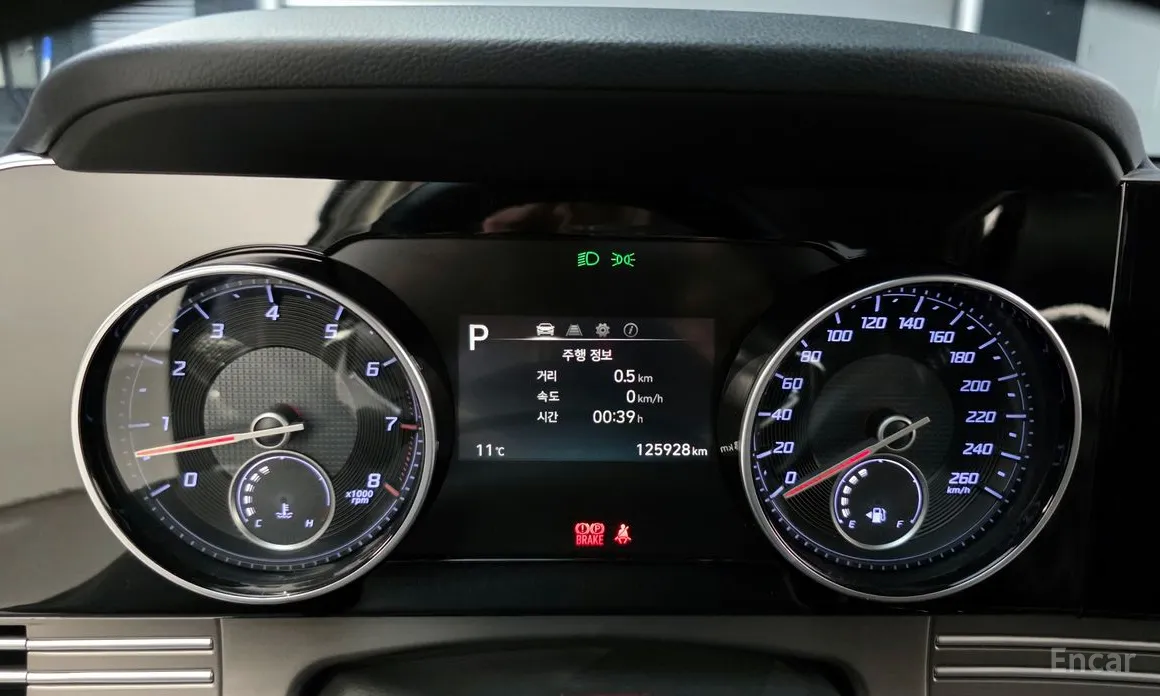 Фото 8 - Hyundai Grandeur