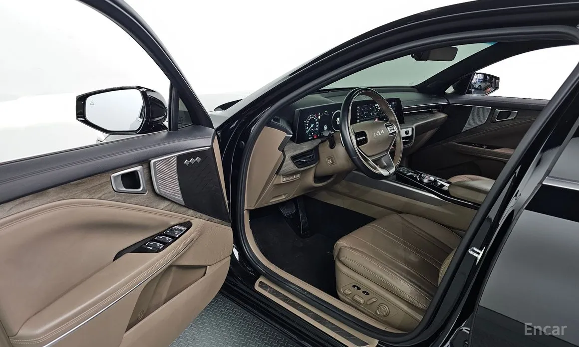 Фото 11 - Kia K8