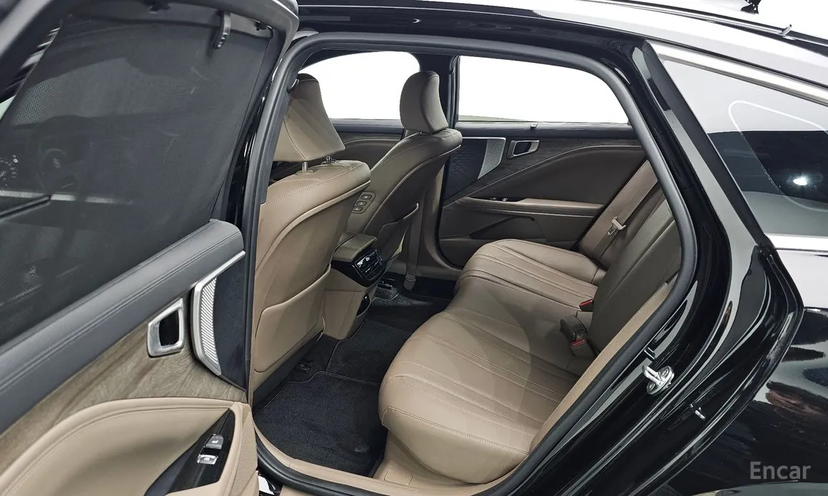 Фото 12 - Kia K8