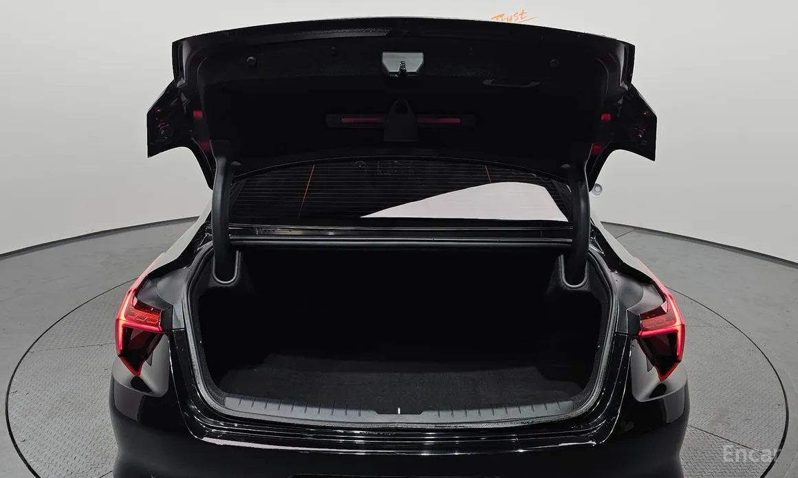 Фото 20 - Kia K8