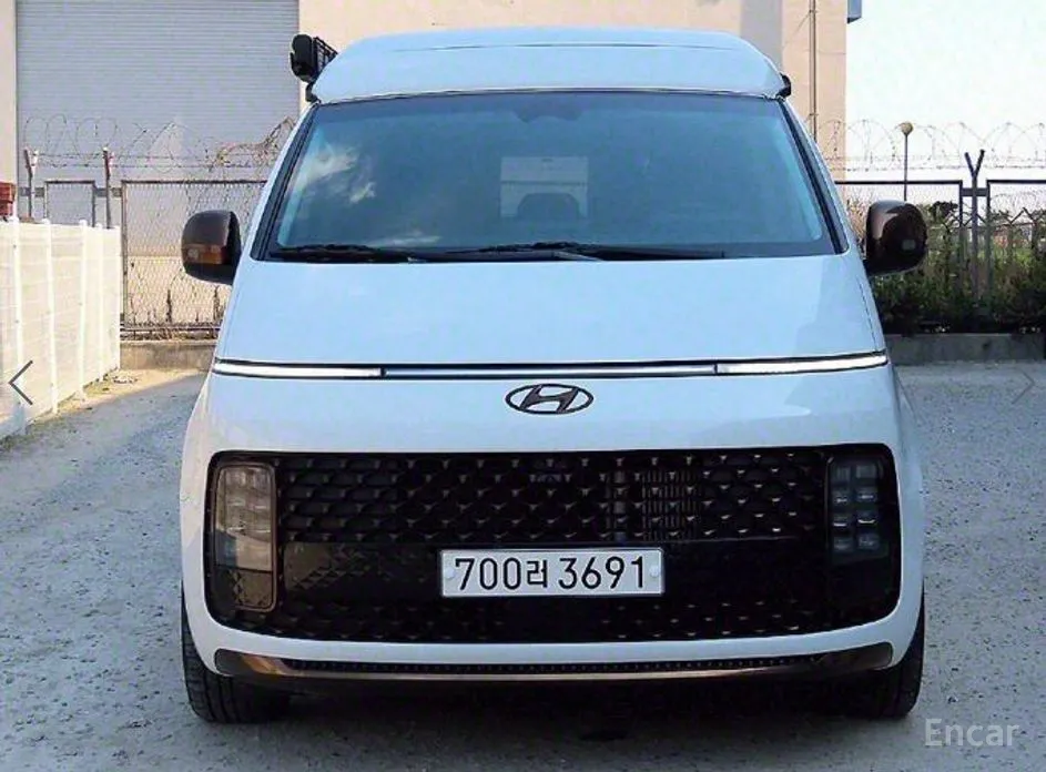 Фото 2 - Hyundai Staria