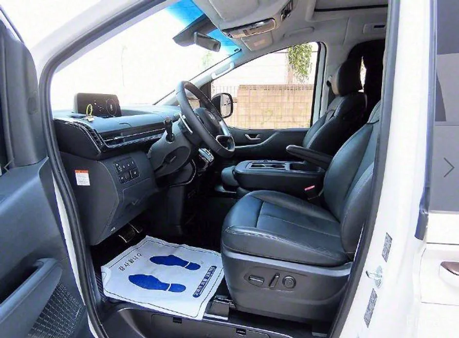 Фото 5 - Hyundai Staria