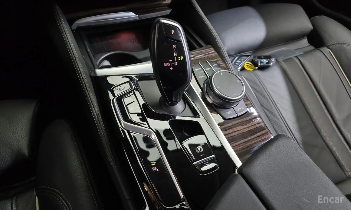 Фото 9 - BMW 5 Series