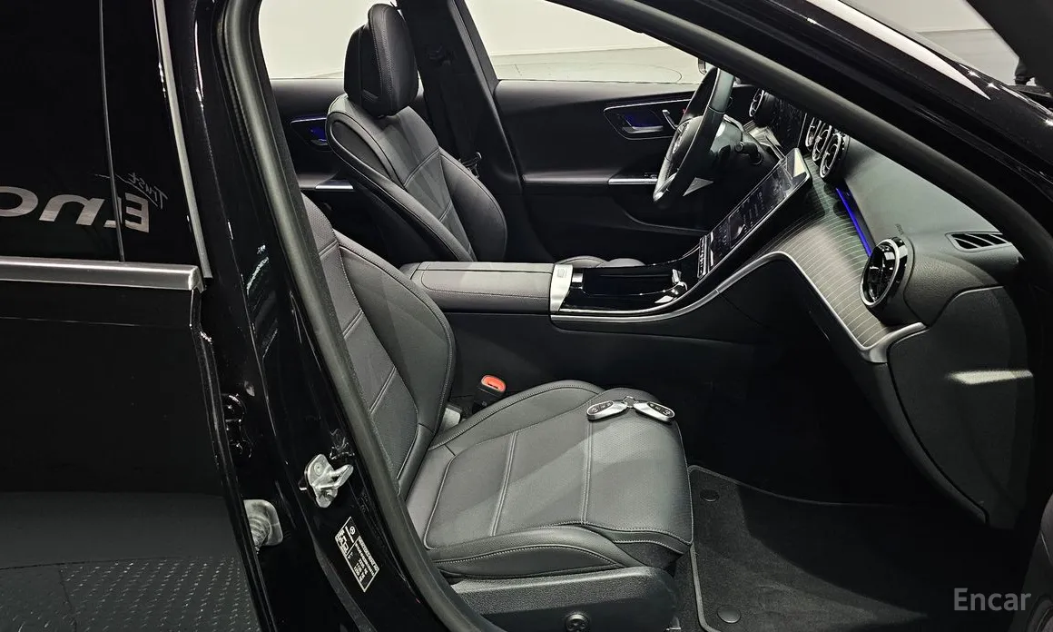 Фото 10 - Mercedes-Benz C-Class