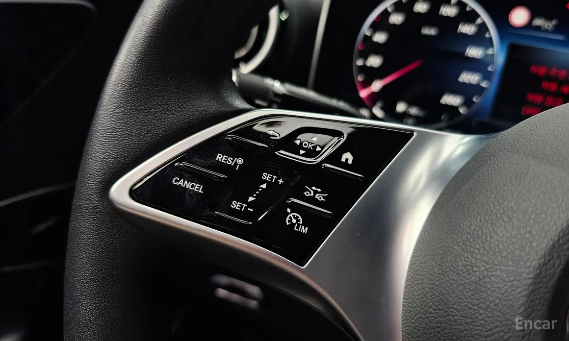 Фото 19 - Mercedes-Benz C-Class