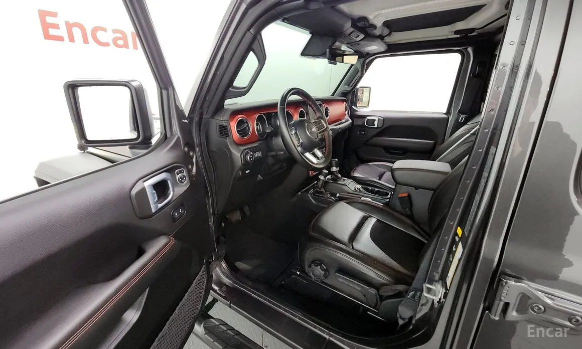 Фото 10 - Jeep Gladiator