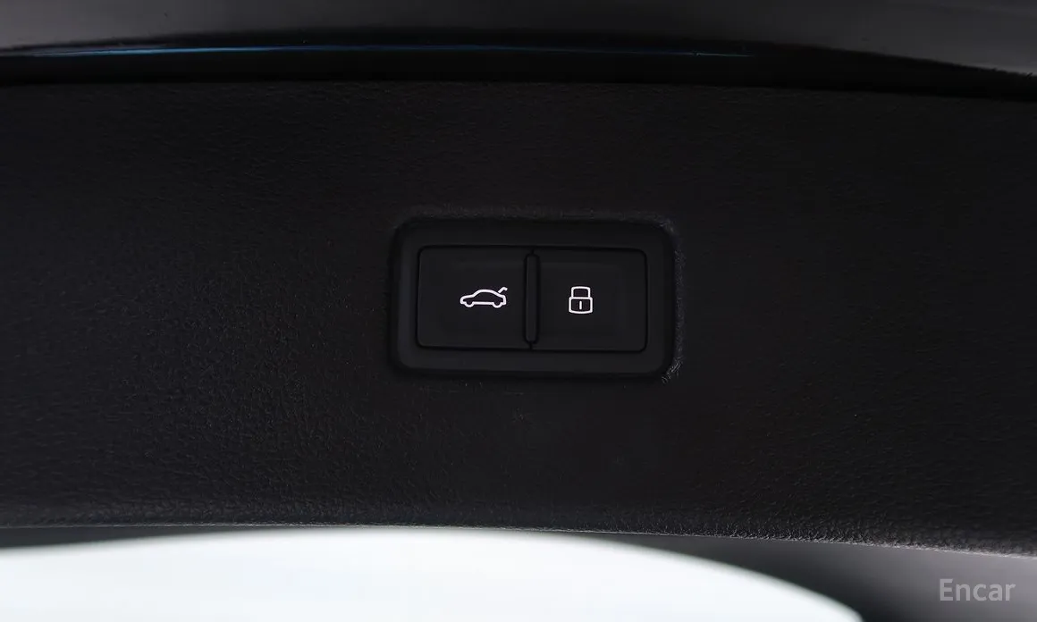 Фото 13 - Audi Q7