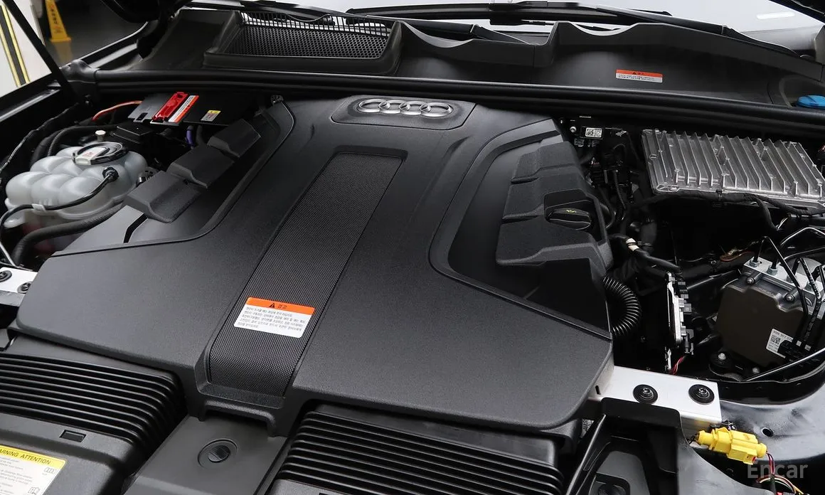 Фото 6 - Audi Q7