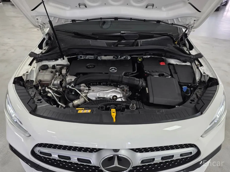 Фото 6 - Mercedes-Benz GLA-Class