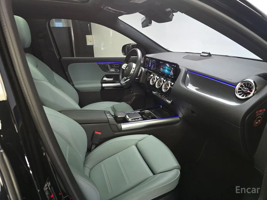 Фото 10 - Mercedes-Benz GLA-Class