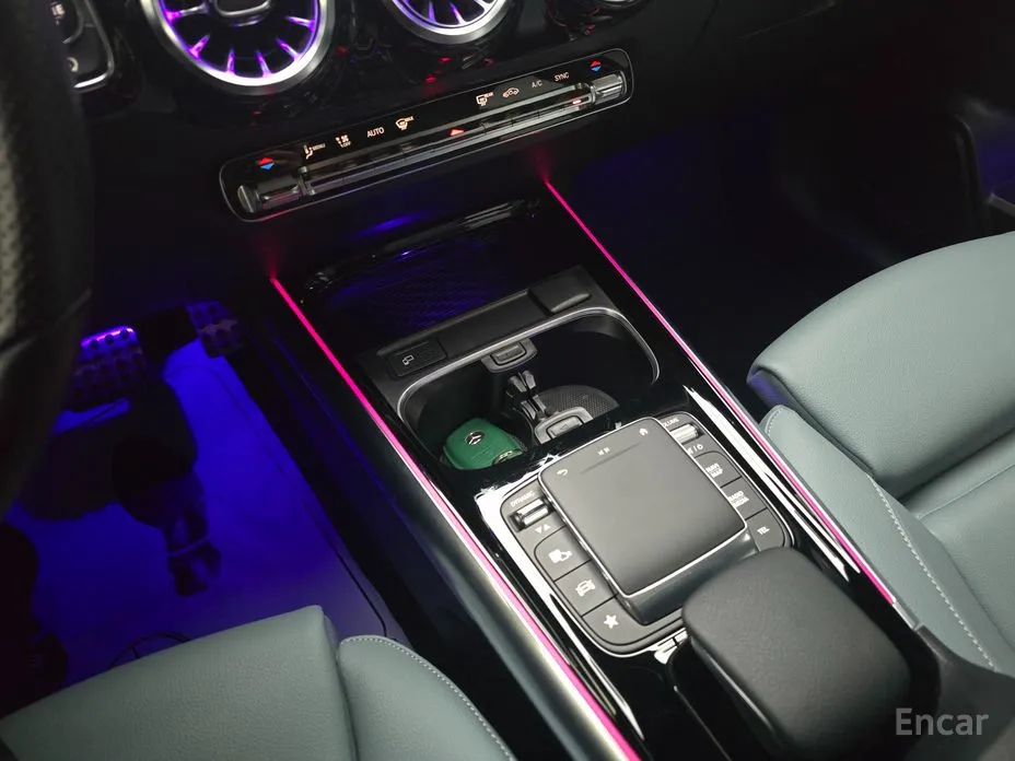 Фото 14 - Mercedes-Benz GLA-Class