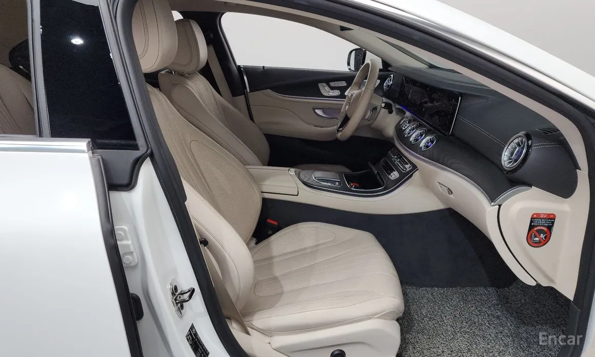 Фото 11 - Mercedes-Benz CLS-Class