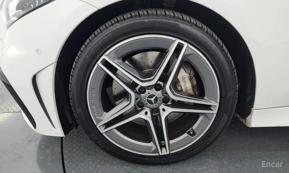 Фото 5 - Mercedes-Benz CLS-Class