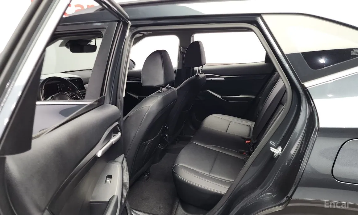 Фото 12 - Kia Seltos