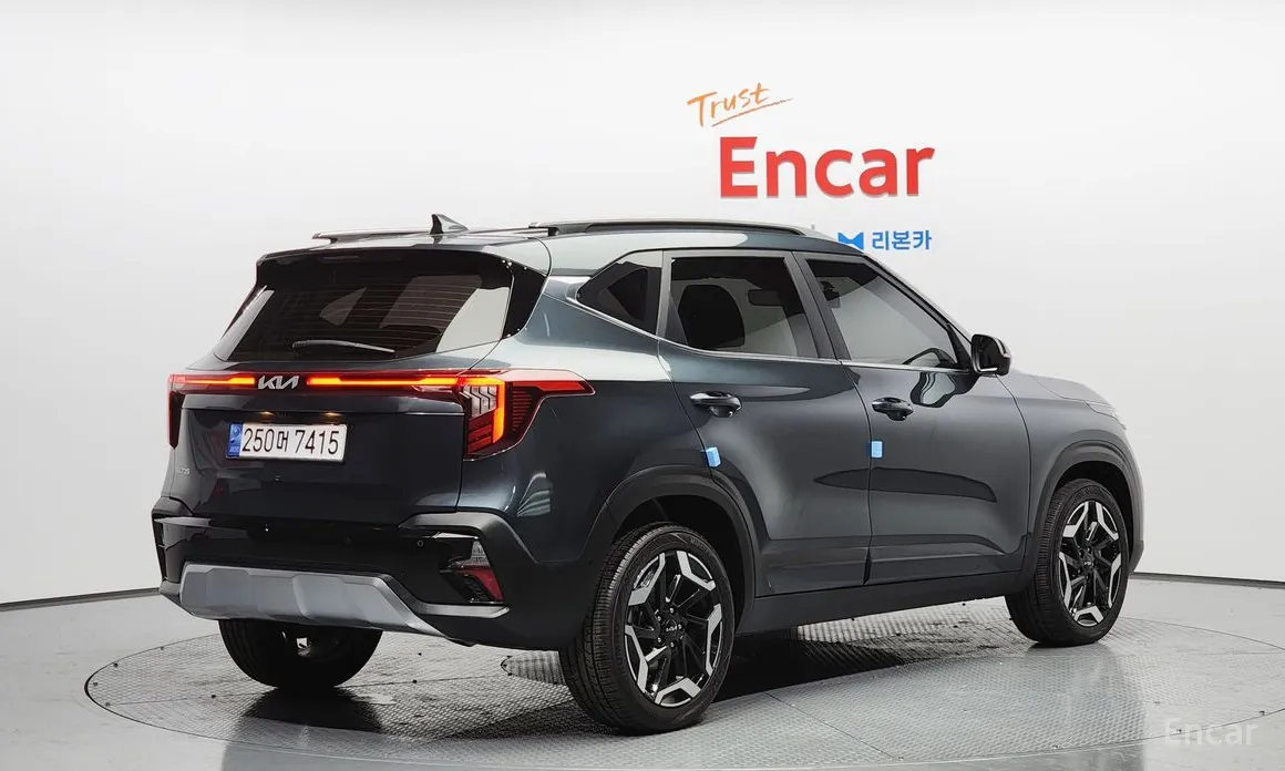 Фото 2 - Kia Seltos