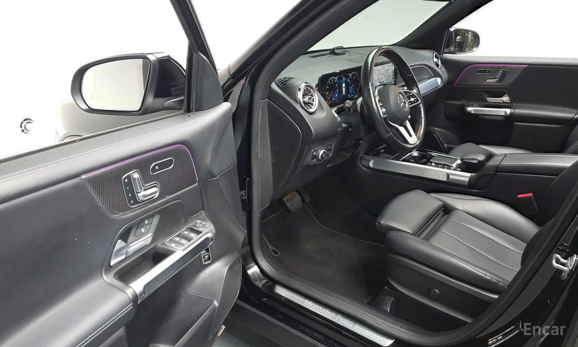 Фото 12 - Mercedes-Benz GLB-Class