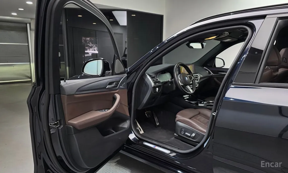 Фото 11 - BMW iX3