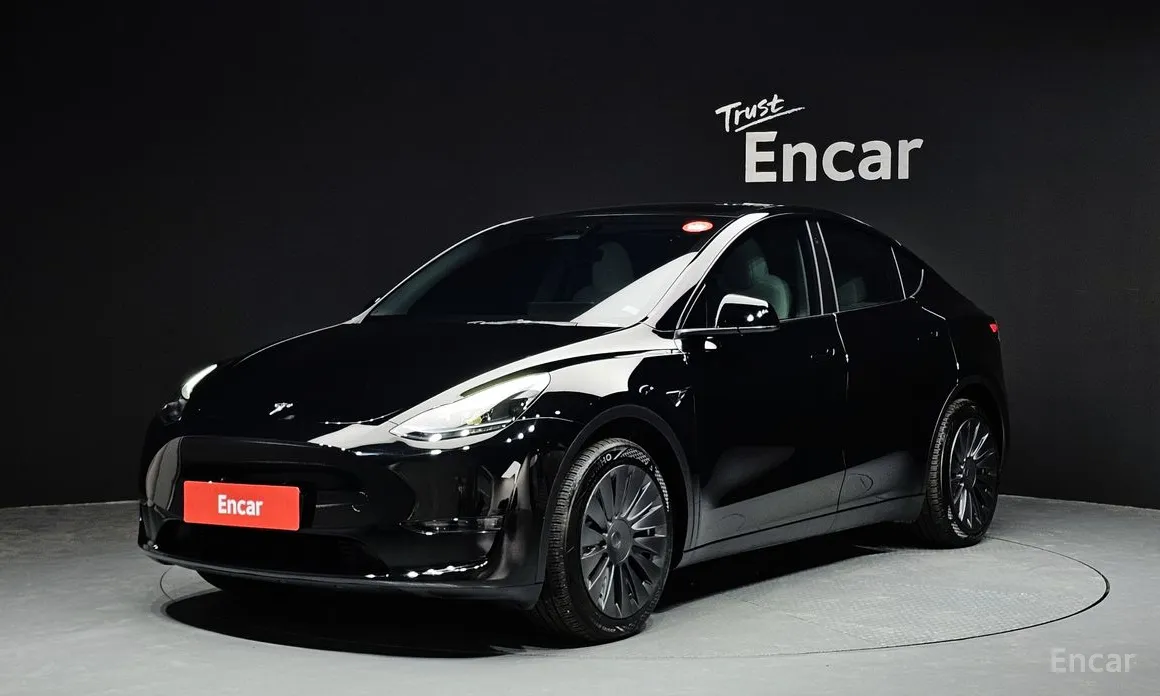 Фото 1 - Tesla Model Y