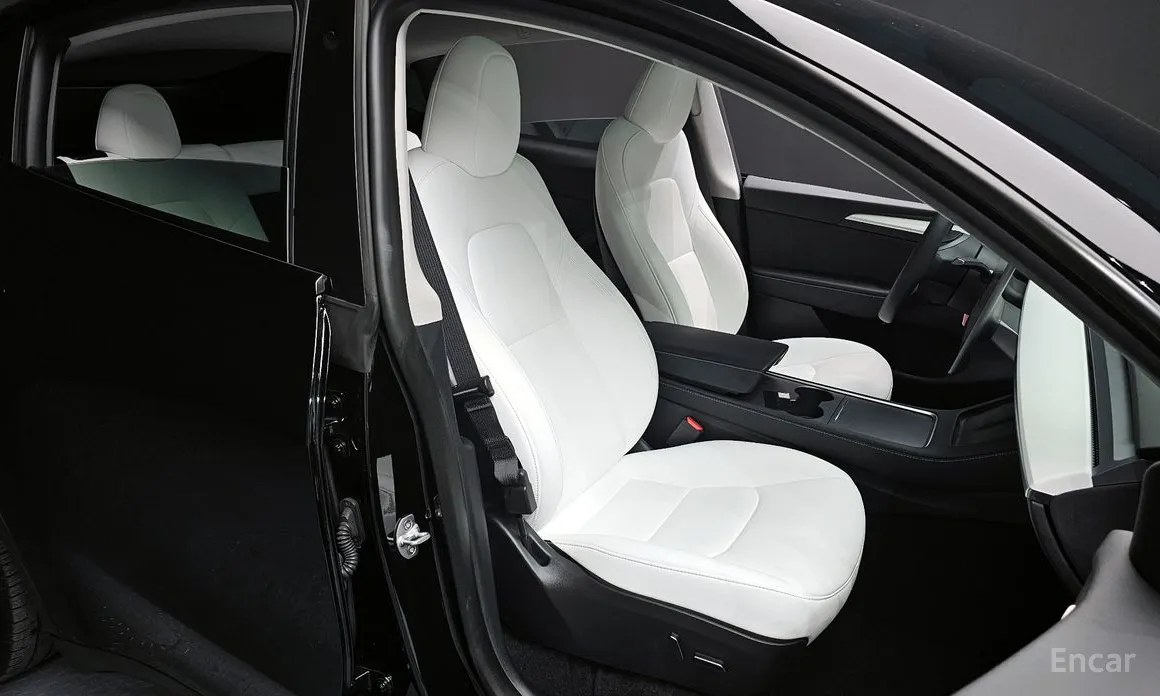 Фото 12 - Tesla Model Y