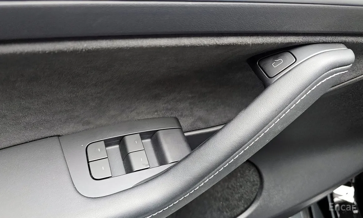 Фото 14 - Tesla Model Y