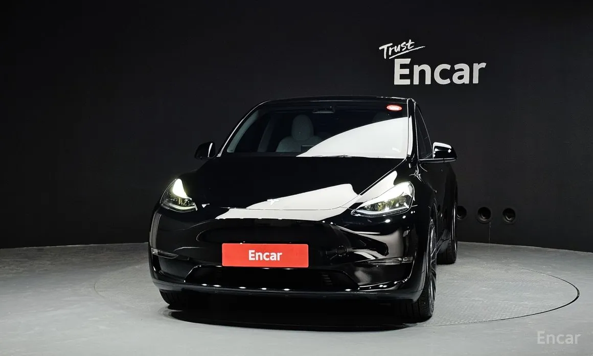 Фото 3 - Tesla Model Y