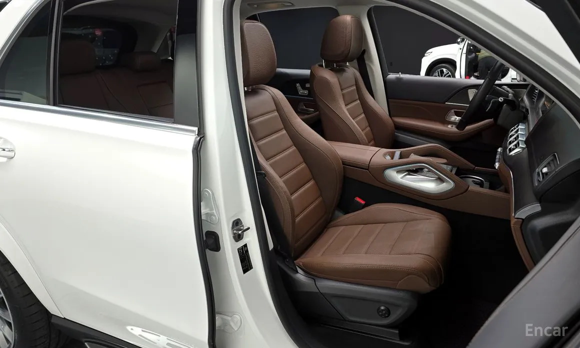 Фото 10 - Mercedes-Benz GLE-Class