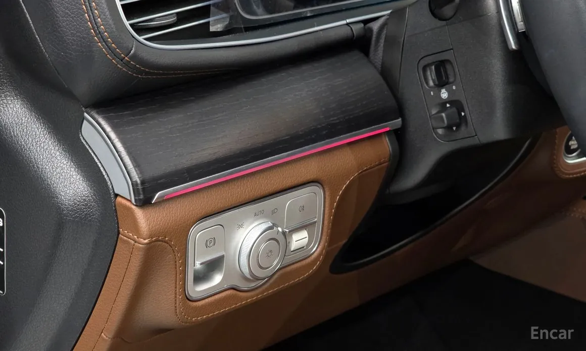 Фото 17 - Mercedes-Benz GLE-Class