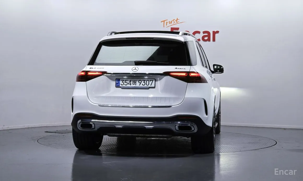 Фото 4 - Mercedes-Benz GLE-Class