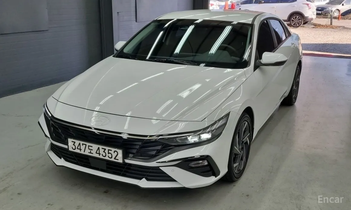 Фото 1 - Hyundai Avante