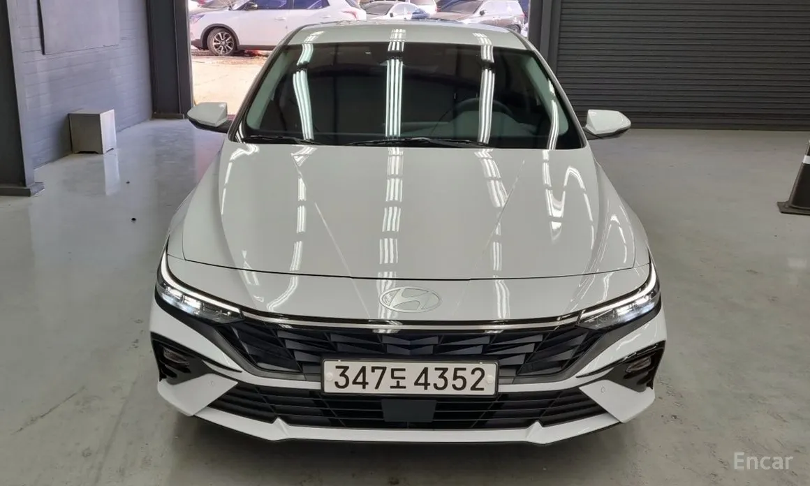 Фото 3 - Hyundai Avante