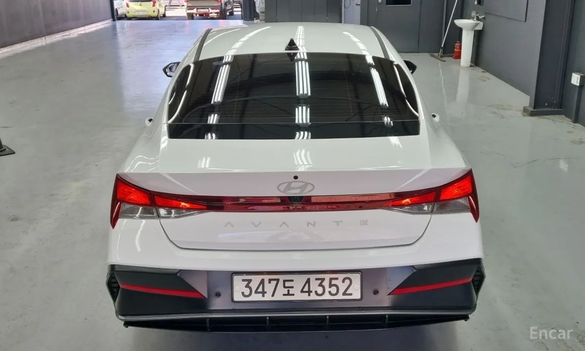 Фото 4 - Hyundai Avante