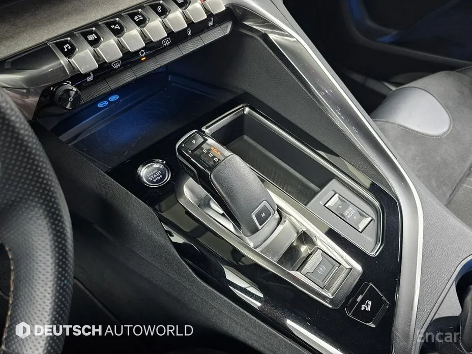 Фото 9 - Peugeot 3008