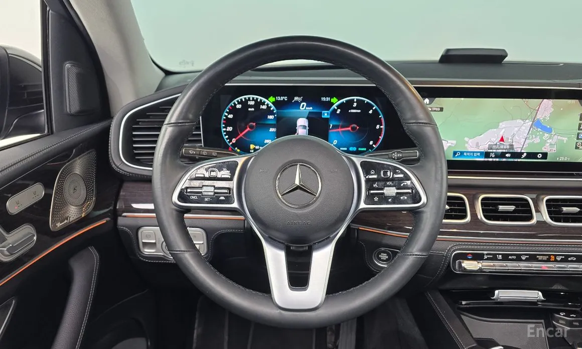 Фото 13 - Mercedes-Benz GLE-Class