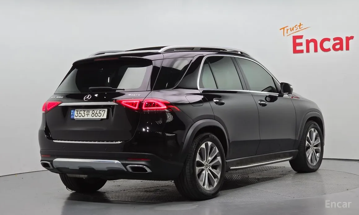 Фото 2 - Mercedes-Benz GLE-Class