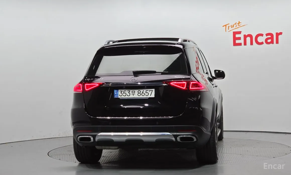 Фото 4 - Mercedes-Benz GLE-Class