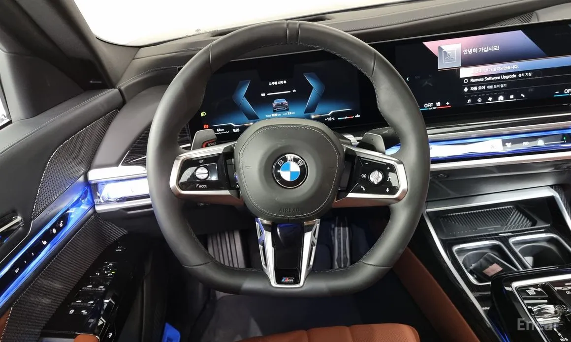 Фото 13 - BMW 7 Series