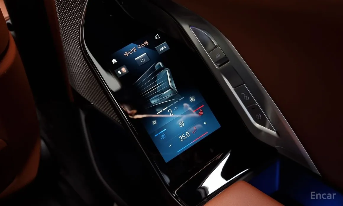 Фото 18 - BMW 7 Series