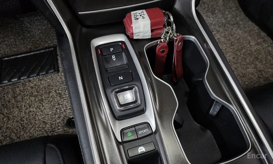 Фото 9 - Honda Accord