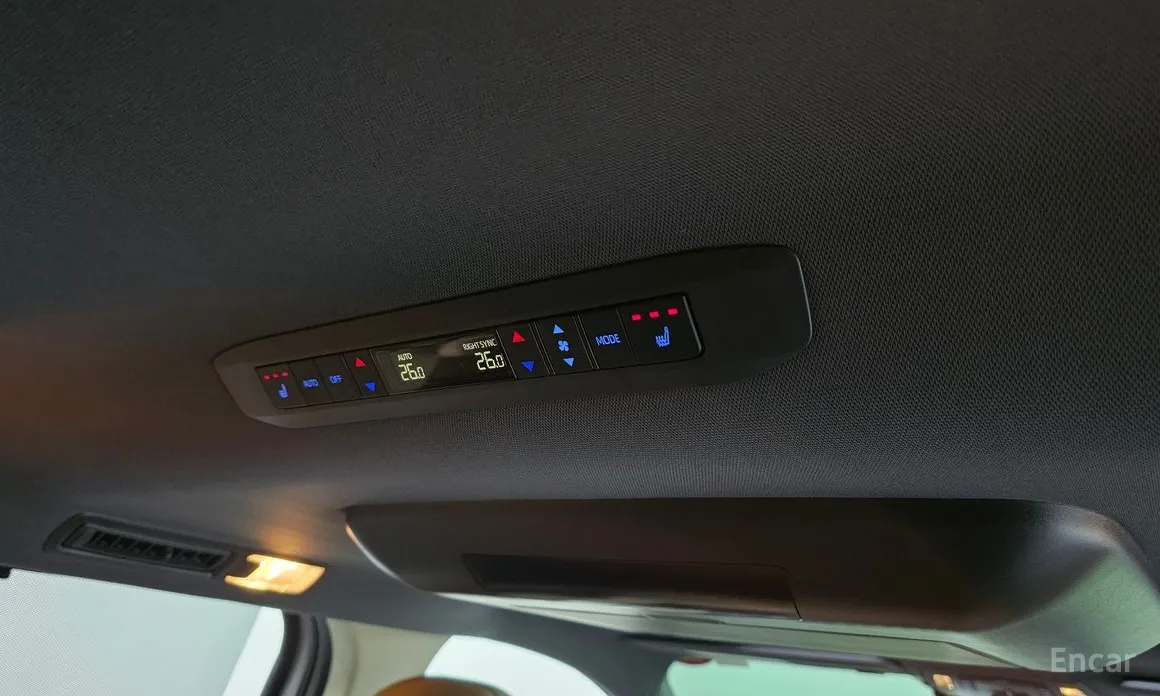 Фото 19 - Toyota Sienna