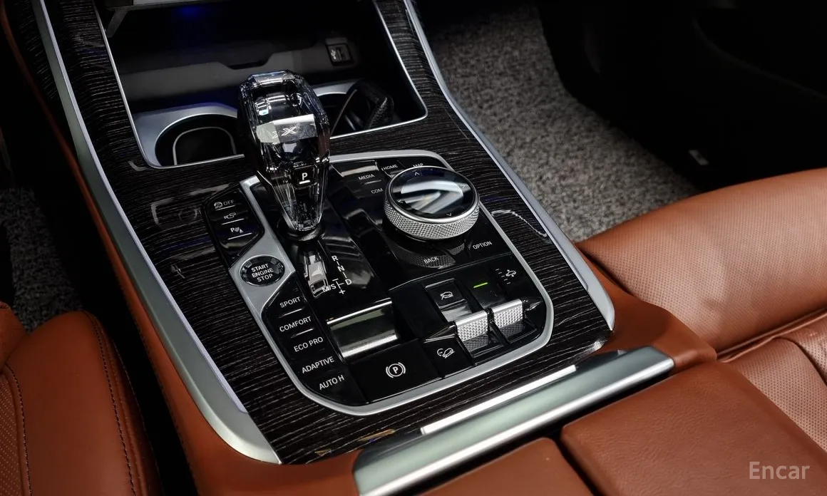 Photo 9 - BMW X7