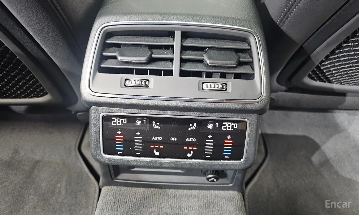 Фото 18 - Audi A6