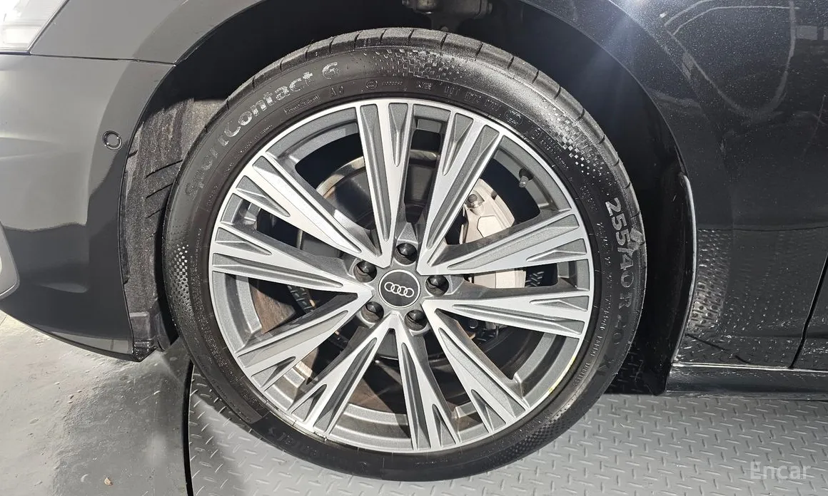 Фото 5 - Audi A6