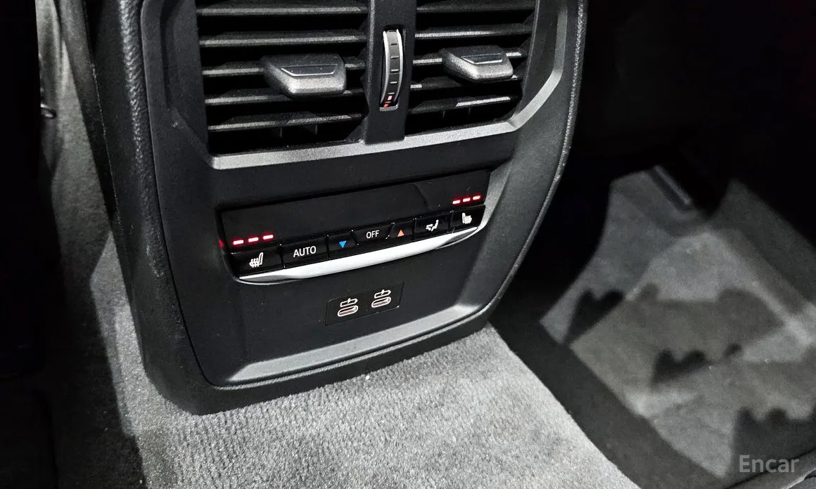 Photo 17 - BMW 3 Series