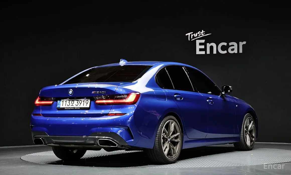 Photo 2 - BMW 3 Series